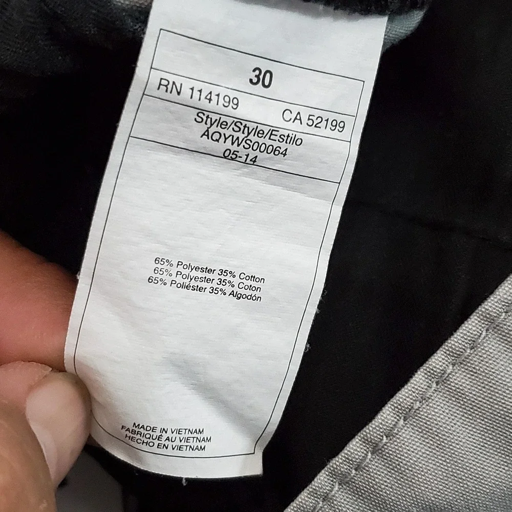 Quiksilver Men Shorts 30 Gray Embroidered Chino 10.5